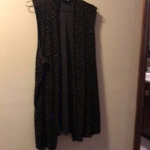Leopard velvet vest